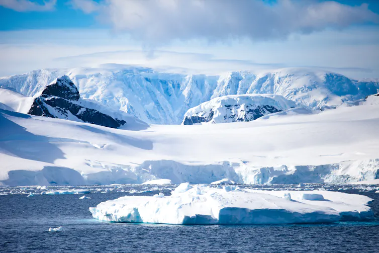 Image of Antarctic landscape