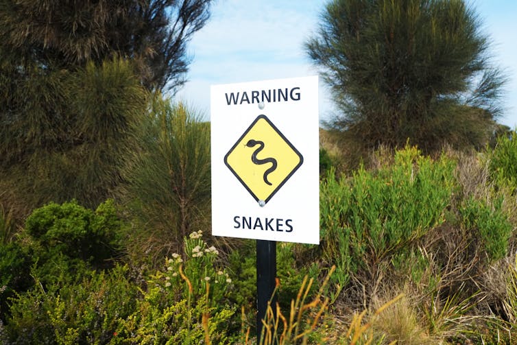 A snake warning sign