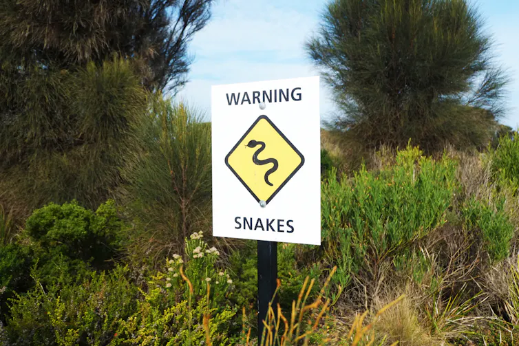 A snake warning sign