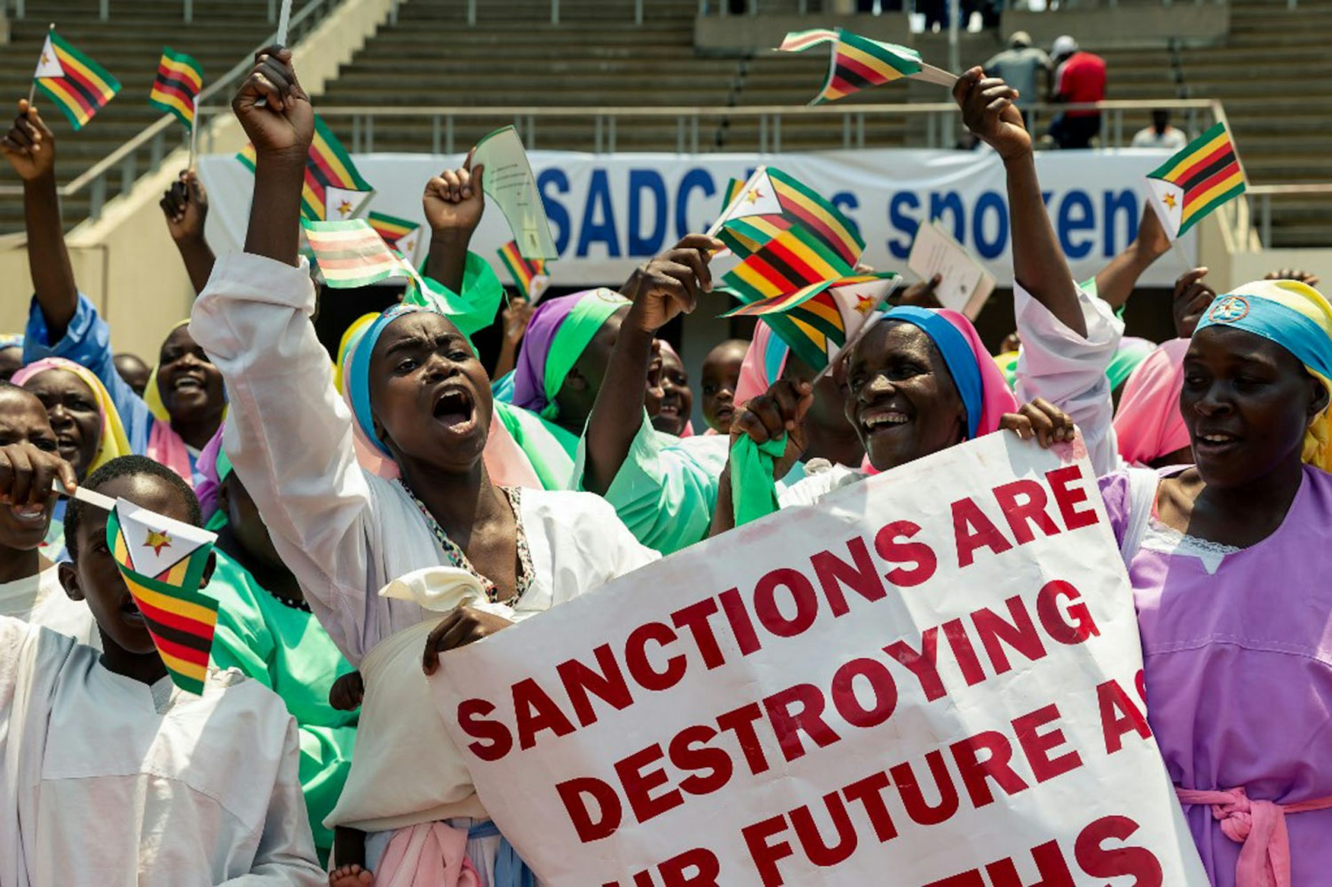 Under What Conditions Are International Sanctions Effective?