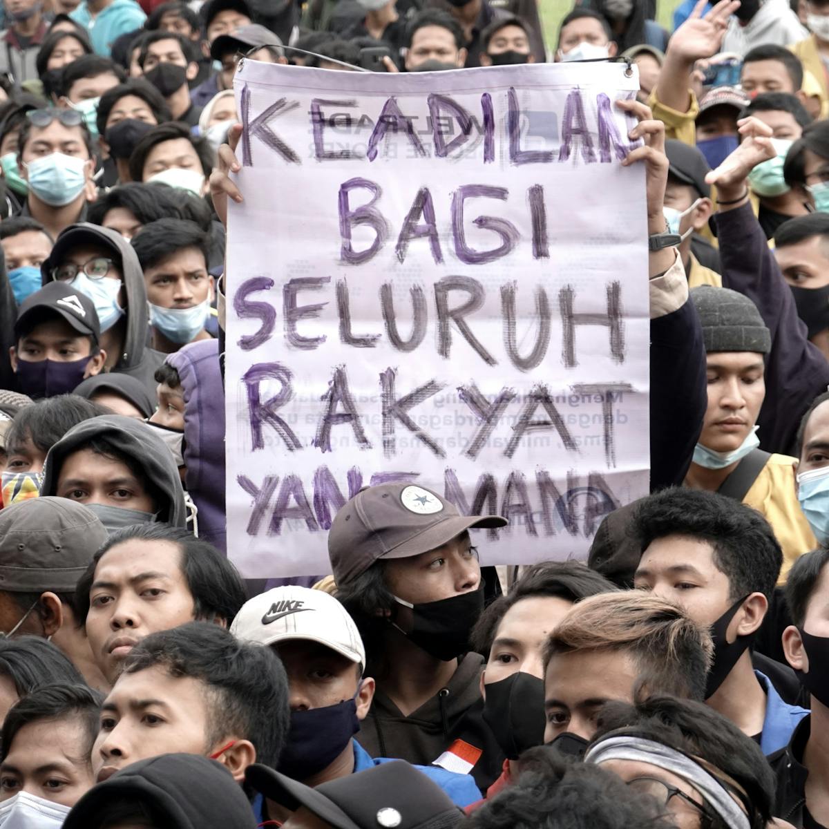 Mengapa Uu Cipta Kerja Tidak Menciptakan Lapangan Kerja Tapi Memperkuat Oligarki