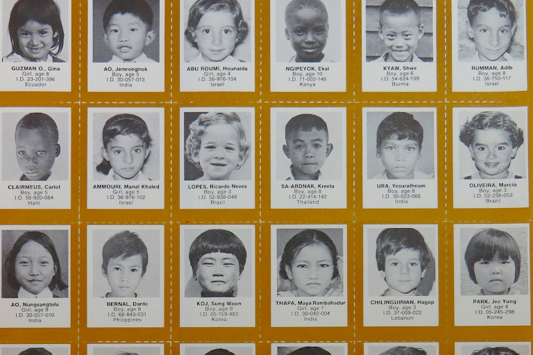 Old profile photos of children