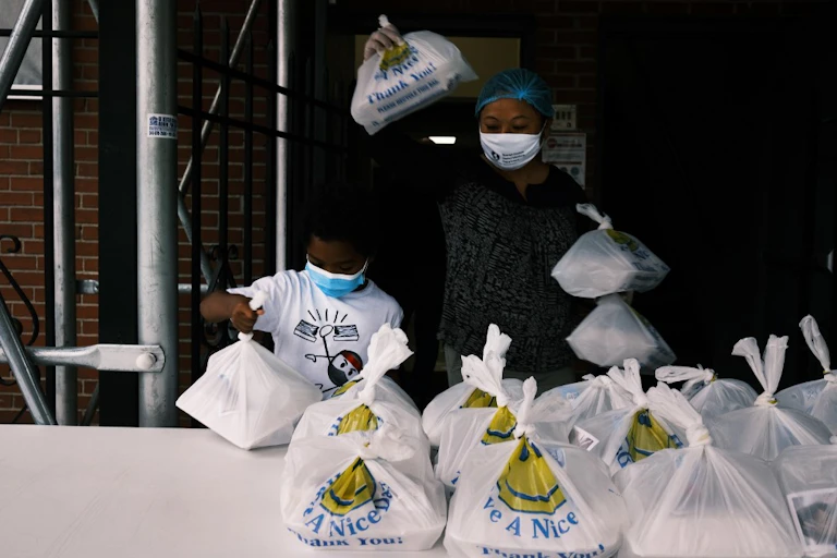 Une banque alimentaire dans le Bronx
