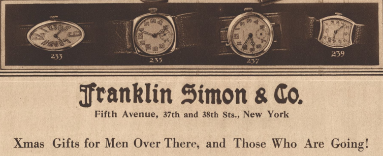 Made possible by the magic of radium! (“la magia del radio lo ha hecho posible, en inglés”). Así rezaba la propaganda de la empresa United States Radium Corporation en 1917, en la que aseguraba que los relojes fabricados en sus talleres podían consultarse aun en plena oscuridad. Una idea soberbia, sin duda. Pero la historia de estos relojes luminiscentes incluye otra historia: la de un grupo de desafortunadas mujeres –The Radium Girls (Las chicas del radio)– que trabajaban para la empresa pintando estos extraordinarios relojes.