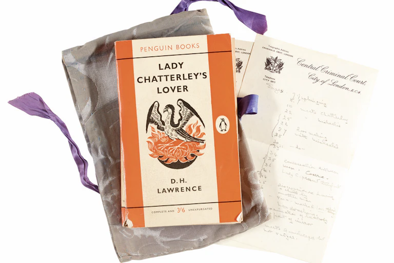 Paperback copy of Lady Chatterley's Lover by DH Lawrence with headed Old Bailey notepaper and a linen bag.