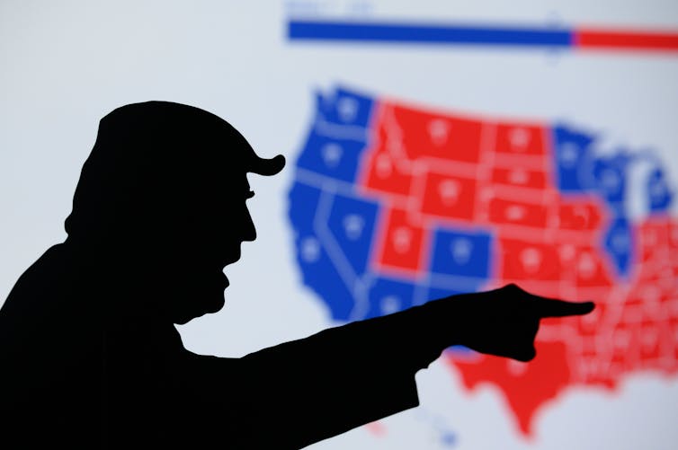 Descifrando a Trump: Mas allá de la posverdad y el populismo Descifrando a Trump: Mas allá de la posverdad y el populismo
