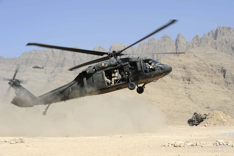 A blackhawk, holding Australian troops, landing in Afghanistan