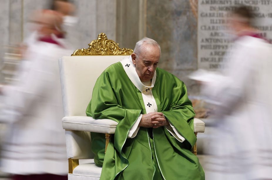 Le pape François au Vatican, avant une messe dédiée aux pauvres, le 15 novembre 2020. 