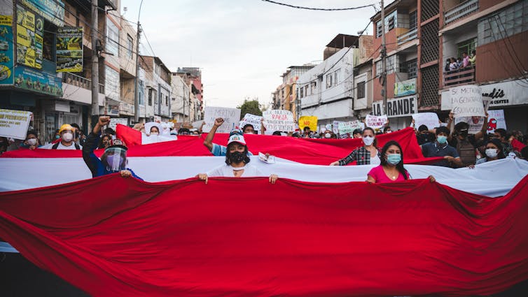 Perú: cómo un proyecto autoritario cayó en solo 6 días