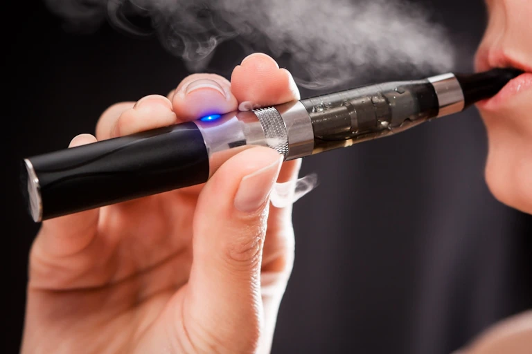 define electronic cigarette Explainer: what are electronic cigarettes? define electronic cigarette Explainer: what are electronic cigarettes?