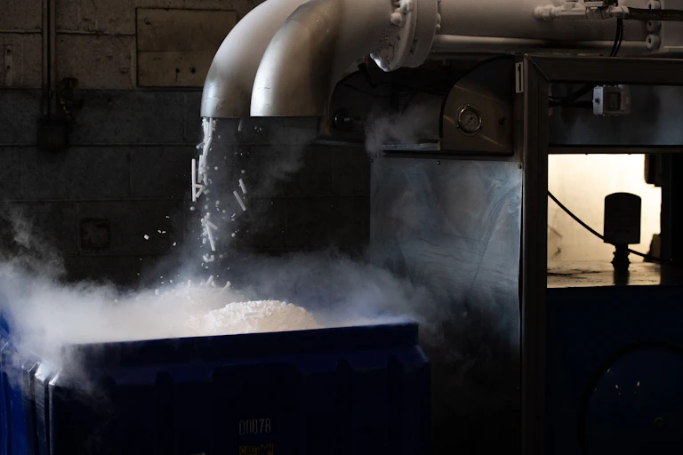 Dry ice pellets manufacturing facility