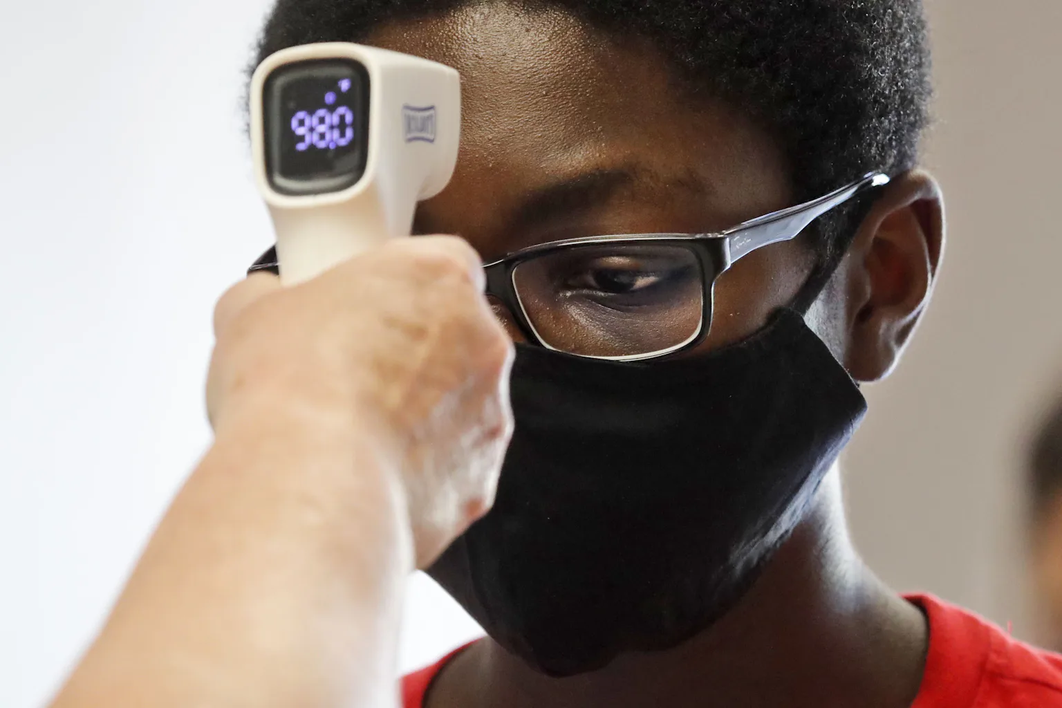 How sensors monitor and measure our bodies and the world around us