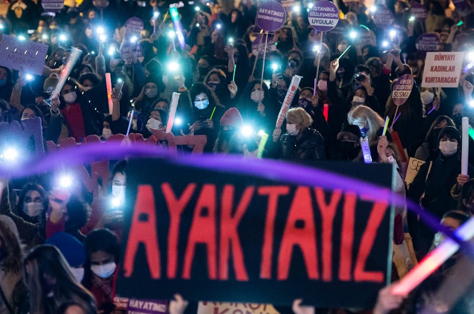 Manifestation de femmes à Istanbul