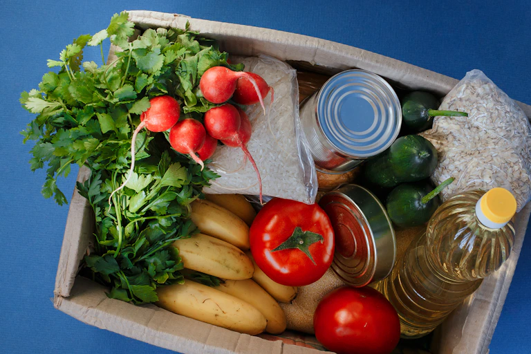 Produce, cooking oil and other groceries