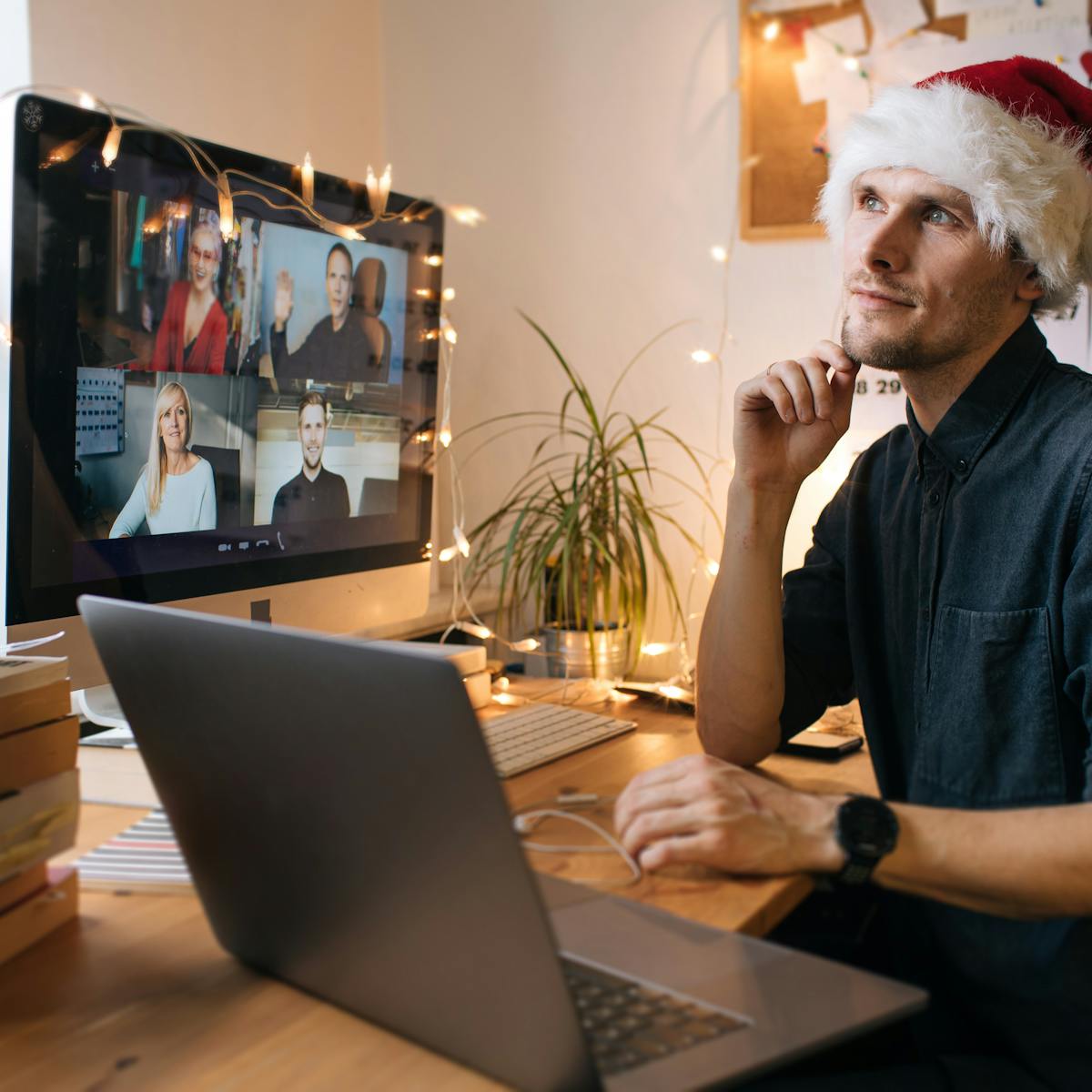 Zoom Christmas Party Ideas For Work - 22 Virtual Christmas Party Ideas