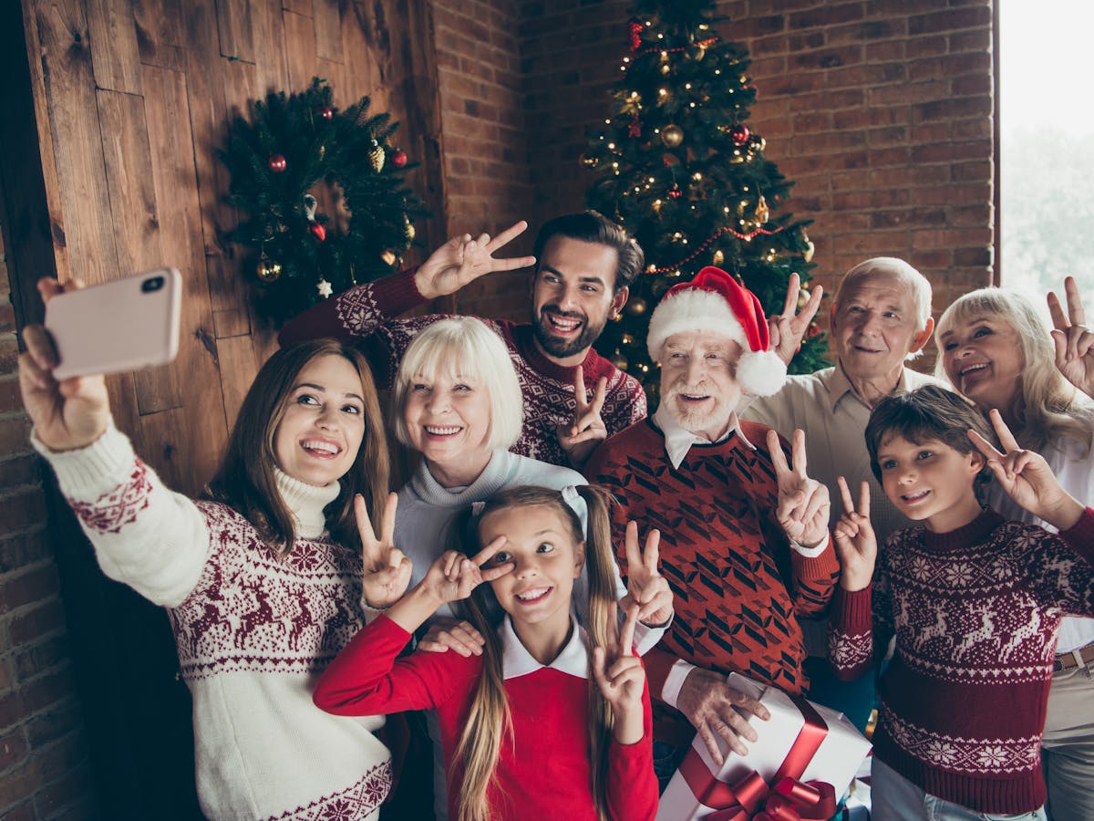 Should you visit your family this Christmas? Three experts weigh in