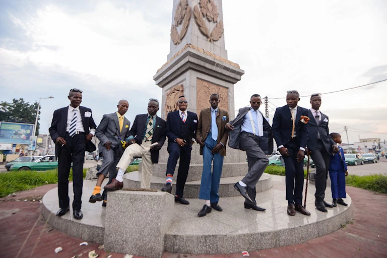 « Sapeurs » à Kinshasa