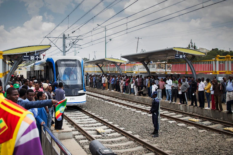 Inauguration du tramway d'Addis-Abeba, construit par la Chine