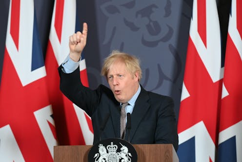 Parafraseando libremente a Shakespeare, se puede decir que nuestras juergas de negociación del Brexit ahora han terminado. Las tempestuosas conversaciones no condujeron a un final dramático, pese a que en ocasiones el gobierno del Reino Unido dio la impresión de que se enfrentaba a una disputa digna de los Montesco contra los Capuleto. Los negociadores ignoraron el ruido de fondo y lograron redactar un denso documento legal del que ahora depende el futuro de las relaciones entre el Reino Unido y la UE.