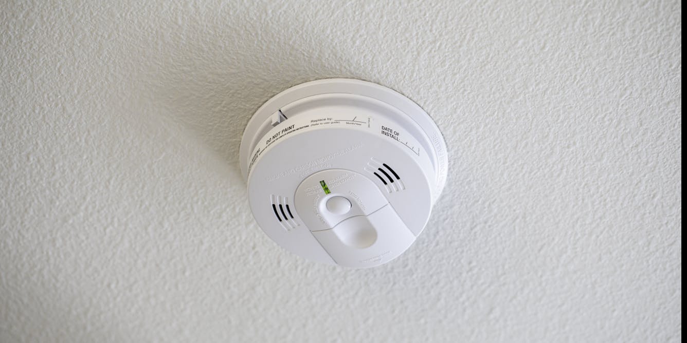 Why Do Smoke Alarms Keep Going Off Even When There S No Smoke
