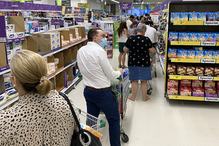 Brisbane shoppers buy groceries before the lockdown