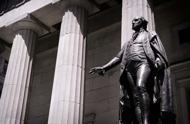 Statue of George Washington.