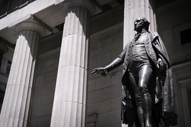 Statue of George Washington.