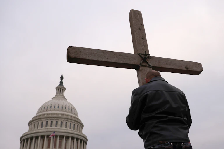 Trump supporters, Cross, U.S. Capitol
