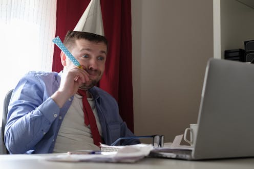 ¿Qué es un “palabro”? Según el Diccionario de la Lengua Española, es un término coloquial para referirse a una palabra rara o mal dicha, o una palabrota.