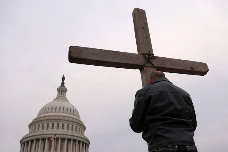 Trump supporters, Cross, U.S. Capitol