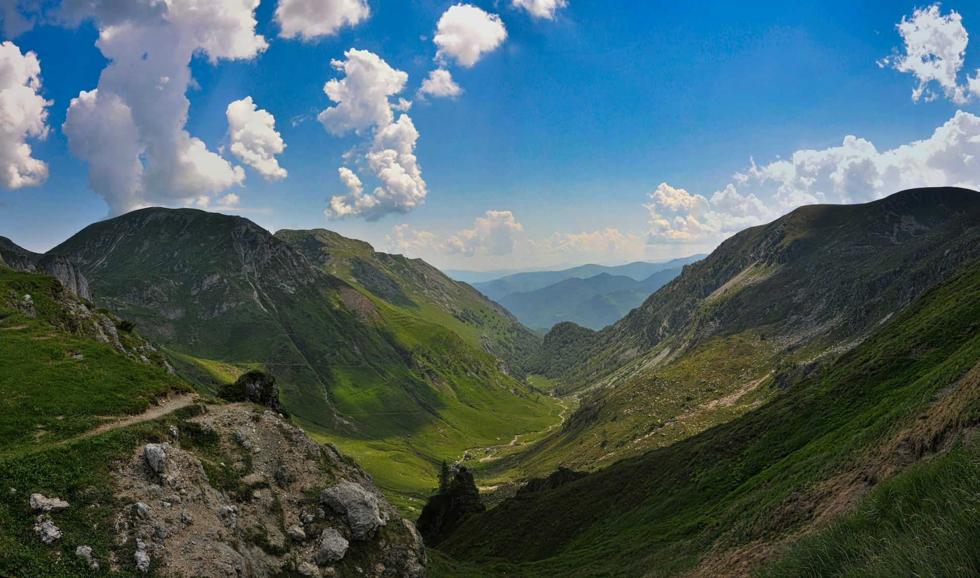 Mountains, a fragile source of life