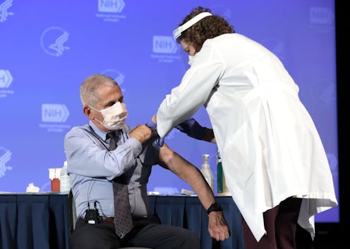 ¿Pueden los políticos saltarse la cola? Dilemas éticos de la vacuna de covid-19 7 file 20210124 23 nvatcm.jpg?ixlib=rb 1.1