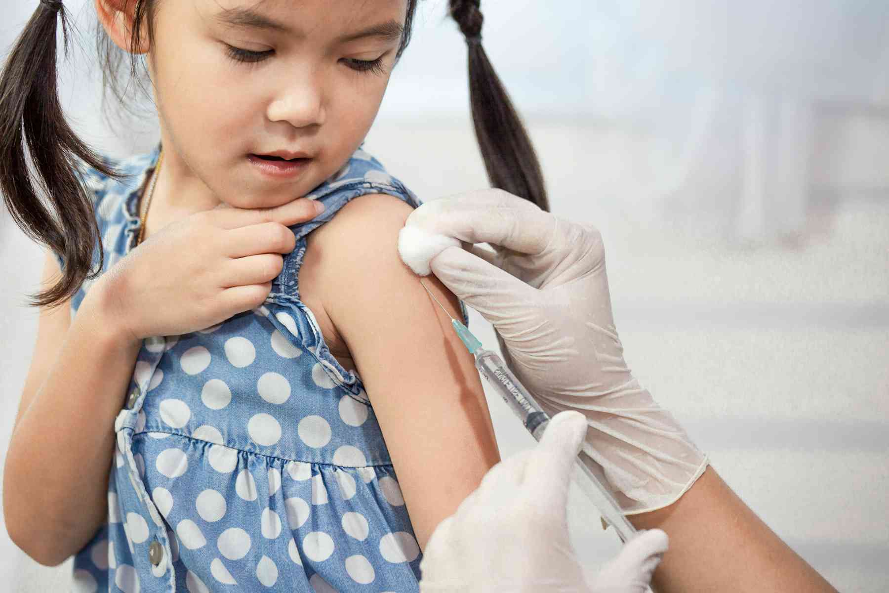Needles are nothing to fear: 5 steps to make vaccinations easier on ...