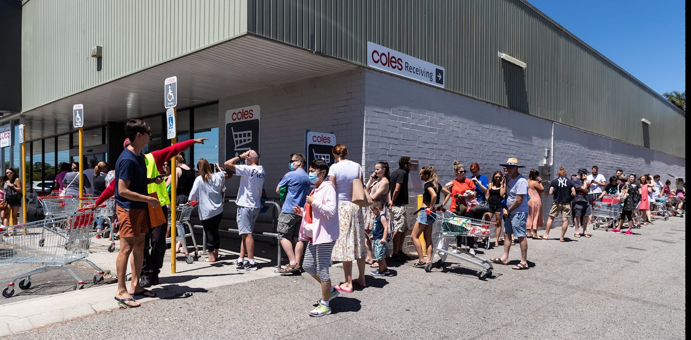 Panic buying begins in New Zealand after one new Covid case Panic buying begins in New Zealand after one new Covid case