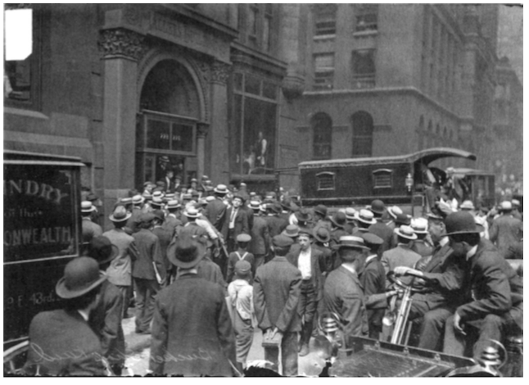 Image of a crowd outside the Mallers Building