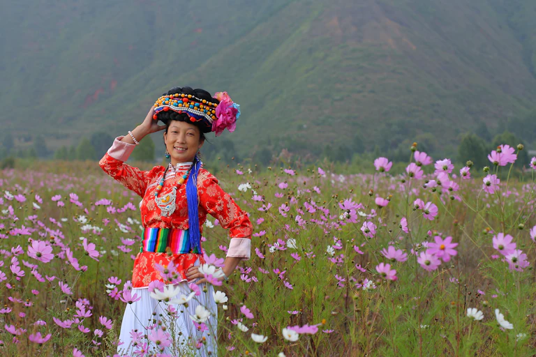 Une jeune fille de la minorité Mosuo.