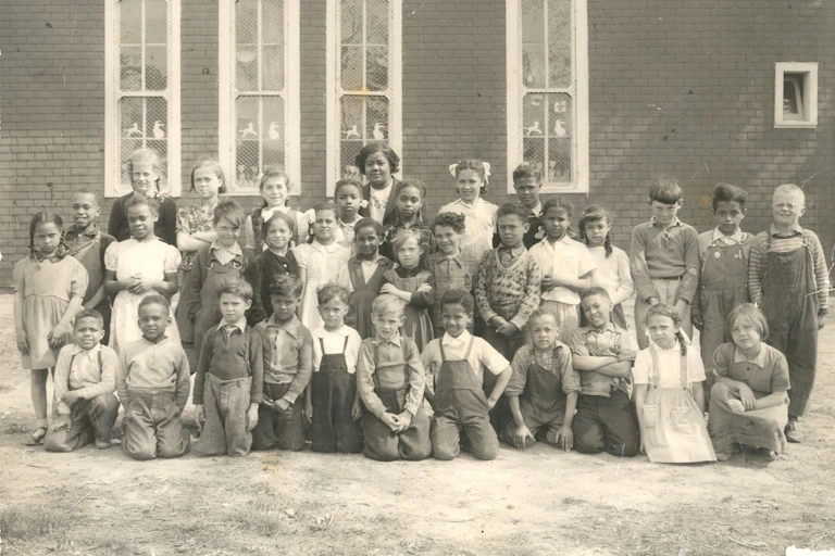 A school class from 1951.