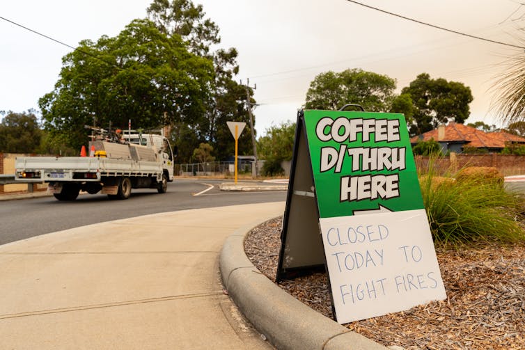 As Perth's suburbs burn, the rest of Australia watches and learns