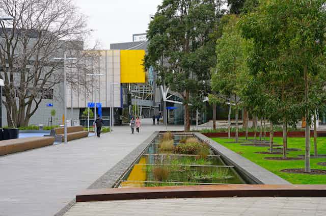 Monash university campus grounds