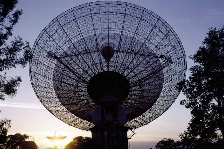 The 64m Parkes radio telescope