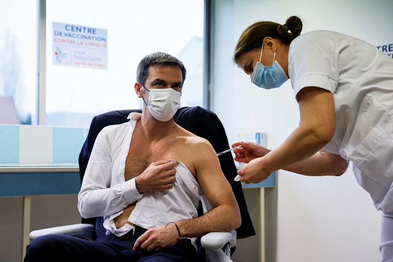 Le ministre de la santé.