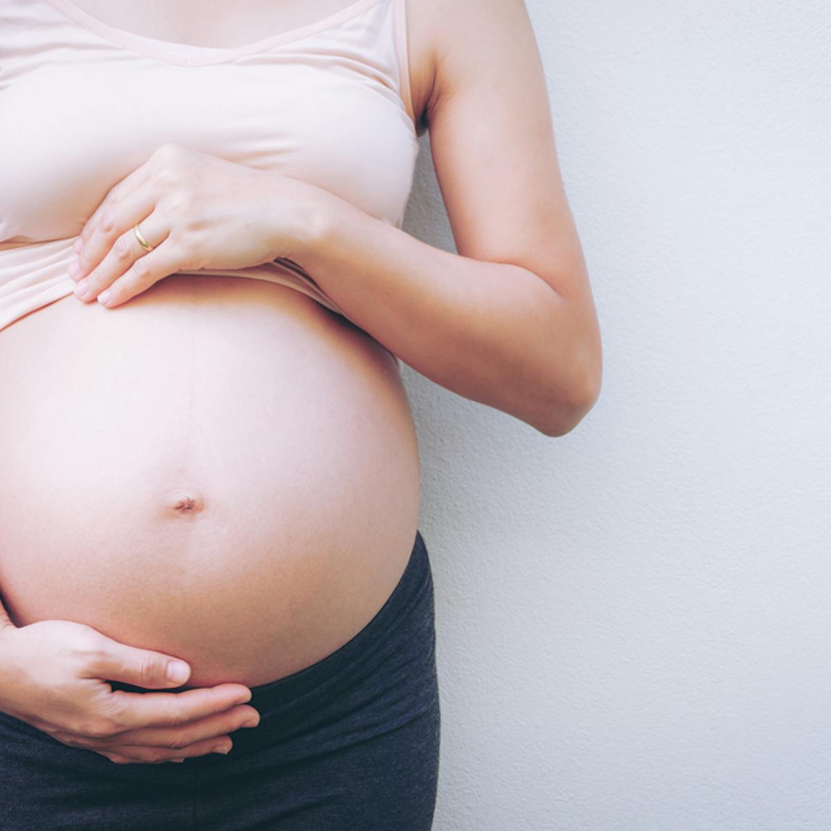 Should I Get A Covid Vaccine While I M Pregnant Or Breastfeeding Is It Safe For Me And My Baby