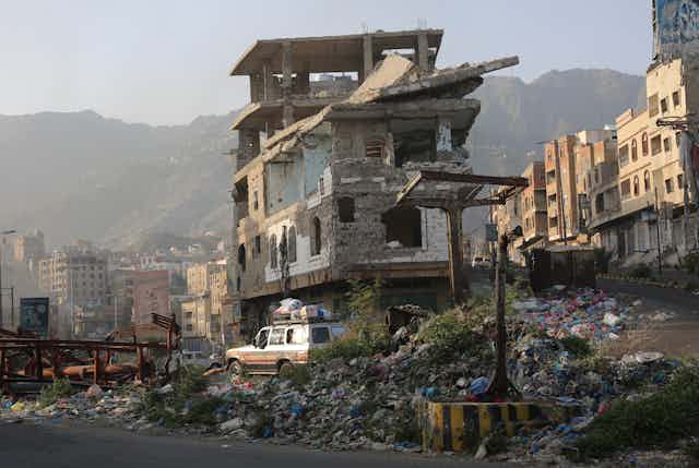 War ruins in the Yemen city of Taiz