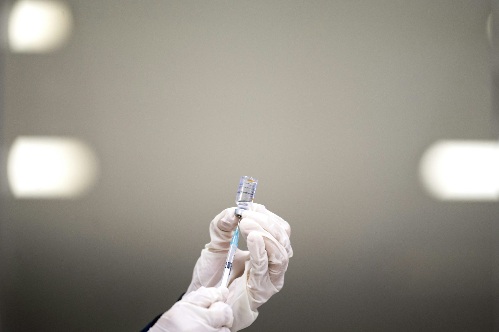 Menjawab Masalah Struktural Di Balik Penolakan Vaksin Covid 19 Di Seluruh Dunia Dan Indonesia