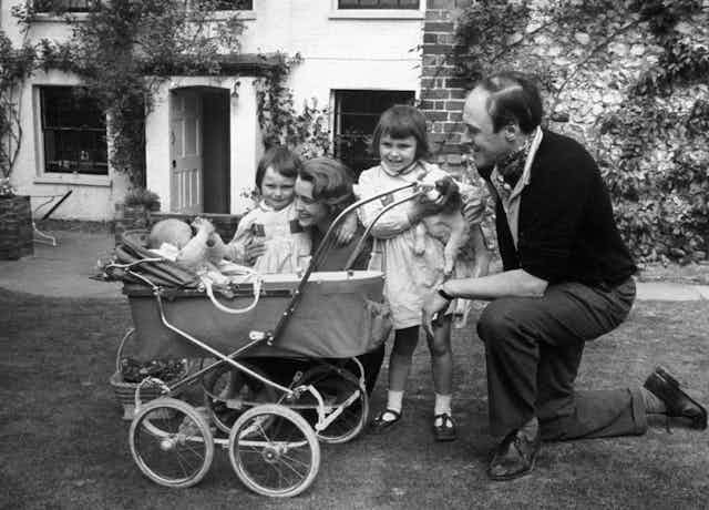Roald Dahl with his wife Patricia Neal and children Olivia, Tessa and Theo