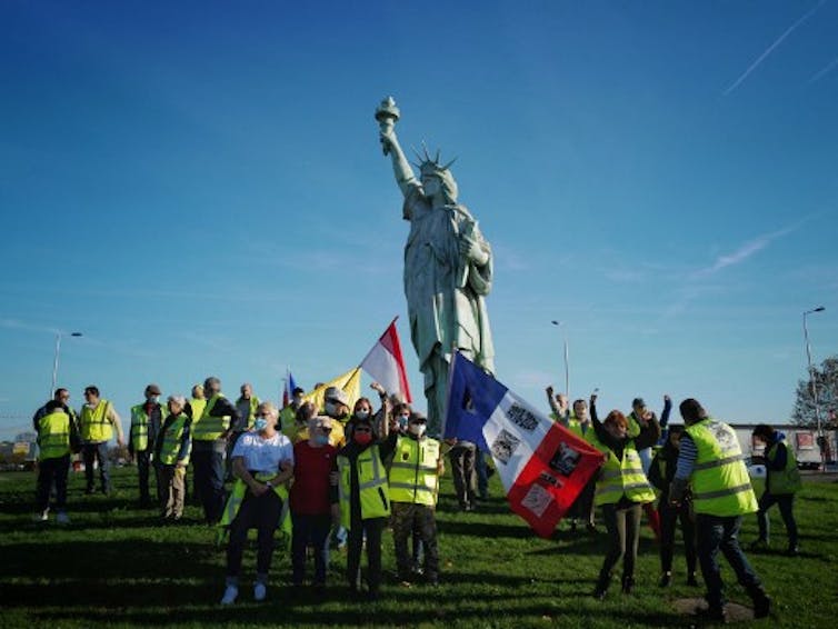 Des « gilets jaunes » manifestent à Colmar, le 14 novembre 2020