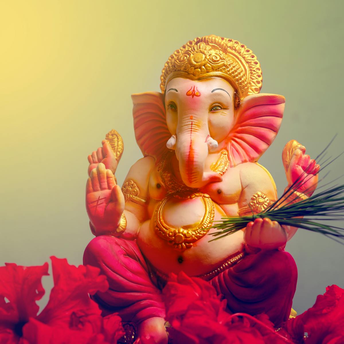 Rihanna's Ganesh pendant – Hinduism is a religion, not a pretty ...