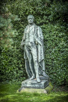 Statue of Sir Robert Peel