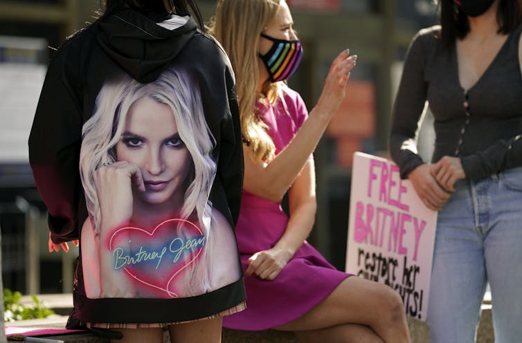 Britney design on clothing and #FreeBritney sign