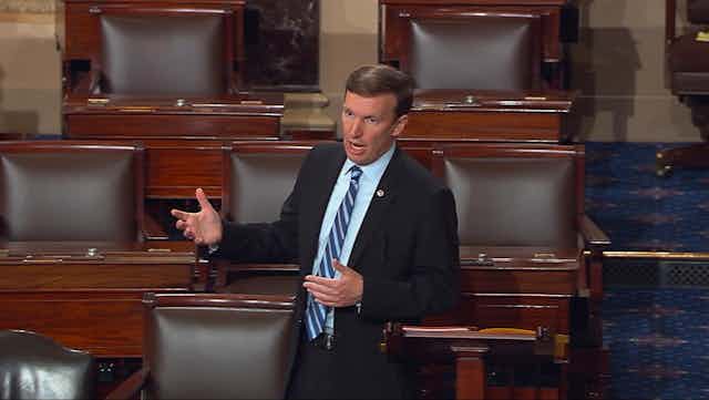 Sen. Chris Murphy begins a filibuster in 2016